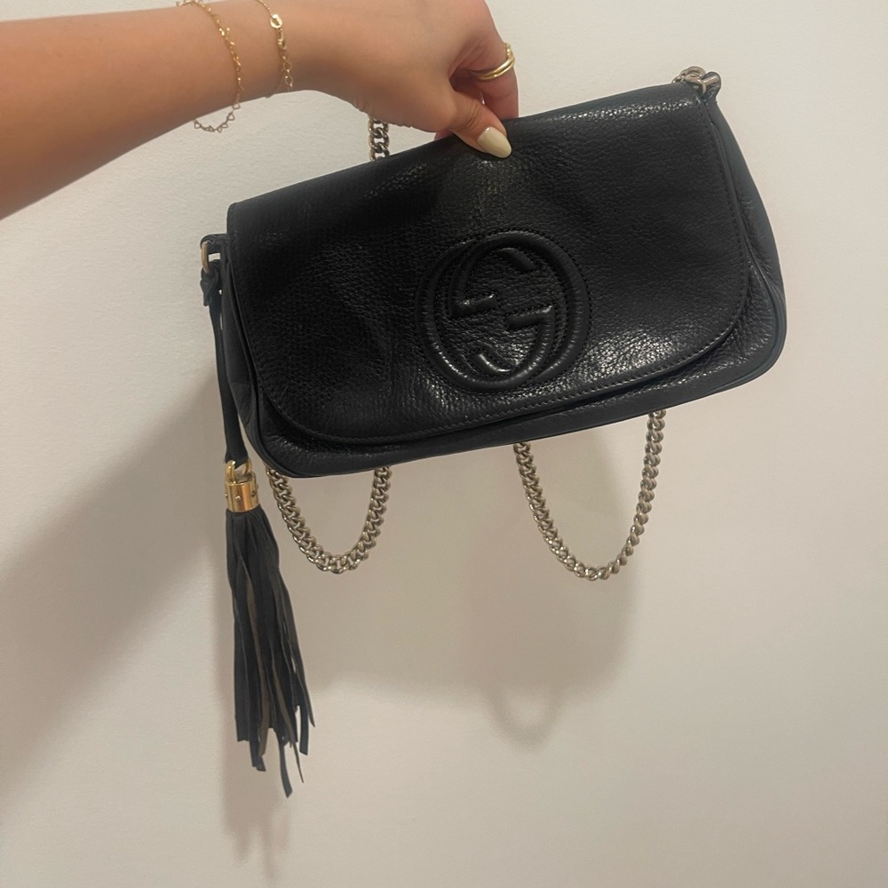 AUTHENTIC Gucci soho bag with chain